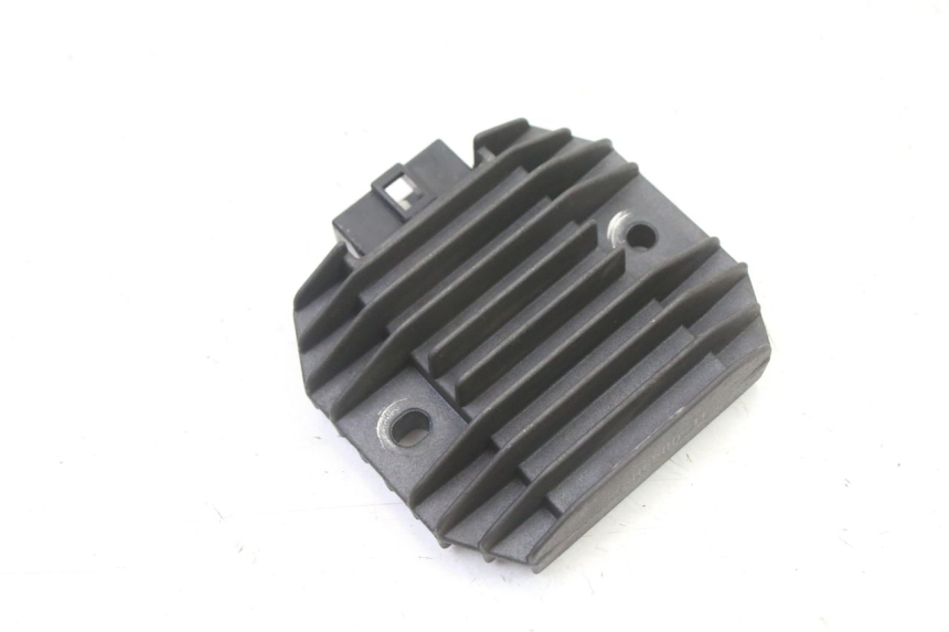 photo de REGULADOR PEUGEOT ELYSEO 125 (1999 - 2004) - Detalle de la pieza