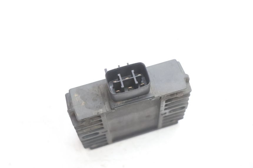 photo de REGULADOR KAWASAKI ER-6 ER6 N 650 (2005 - 2009) - Otra perspectiva