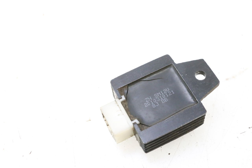photo de REGULADOR DE CARGA JM MOTORS EVOLIS 4T 50 (2018 - 2022) - Zoom estado de uso