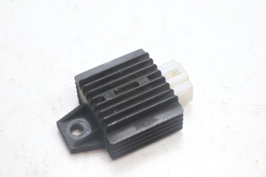 photo de REGULADOR DE CARGA JM MOTORS EVOLIS 4T 50 (2018 - 2022) - Detalle de la pieza