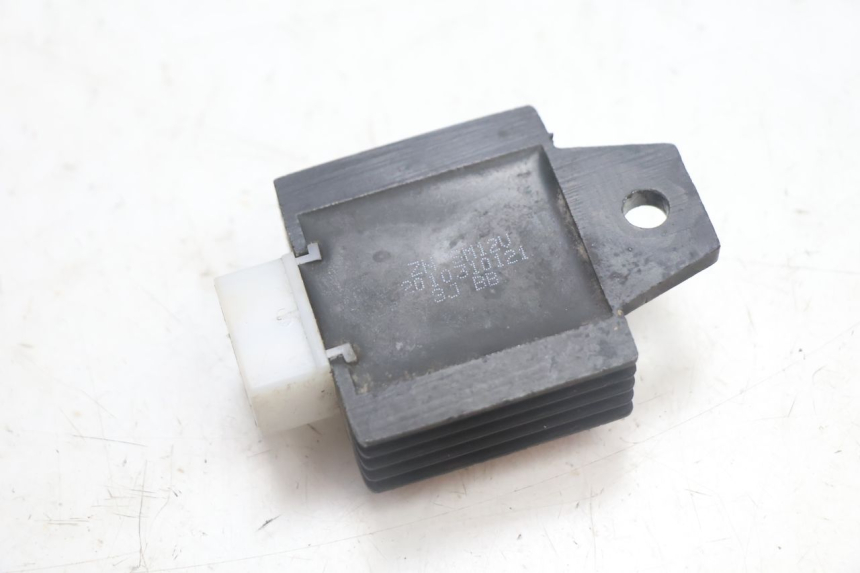 photo de REGULADOR DE CARGA JM MOTORS EVOLIS 4T 50 (2018 - 2022) - Otra perspectiva