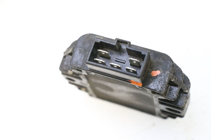 photo de REGULADOR DE CARGA KEEWAY F-ACT FACT EVO 50 (2020 - 2026) - Otra perspectiva