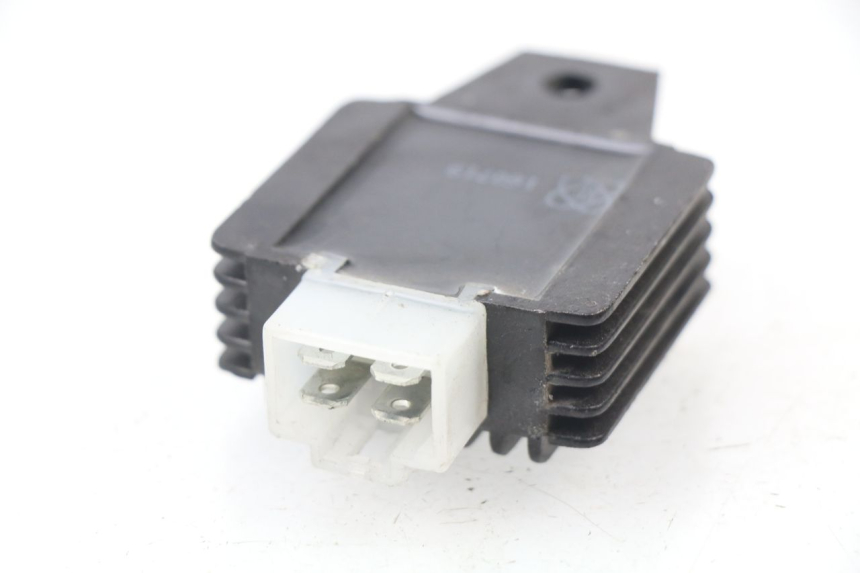 photo de REGULADOR DE CARGA TNT MOTOR FASTINO 4T 50 (2013 - 2019) - Zoom estado de uso