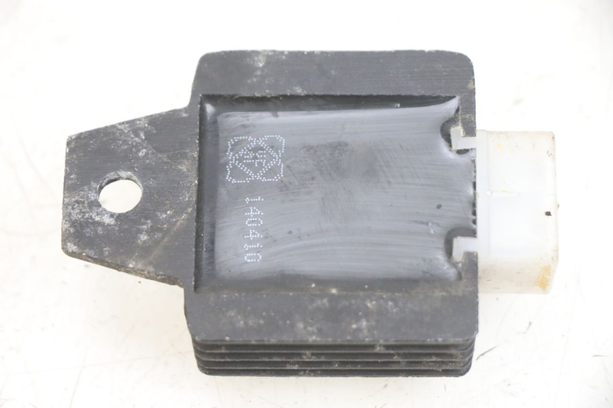 photo de REGULADOR DE CARGA TNT MOTOR FASTINO 4T 50 (2013 - 2019) - Zoom estado de uso
