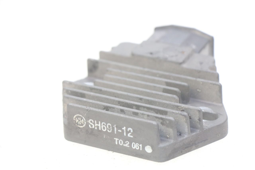 photo de REGULADOR DE CARGA HONDA FES PANTHEON 2T 125 (1998 - 2002) - Zoom estado de uso