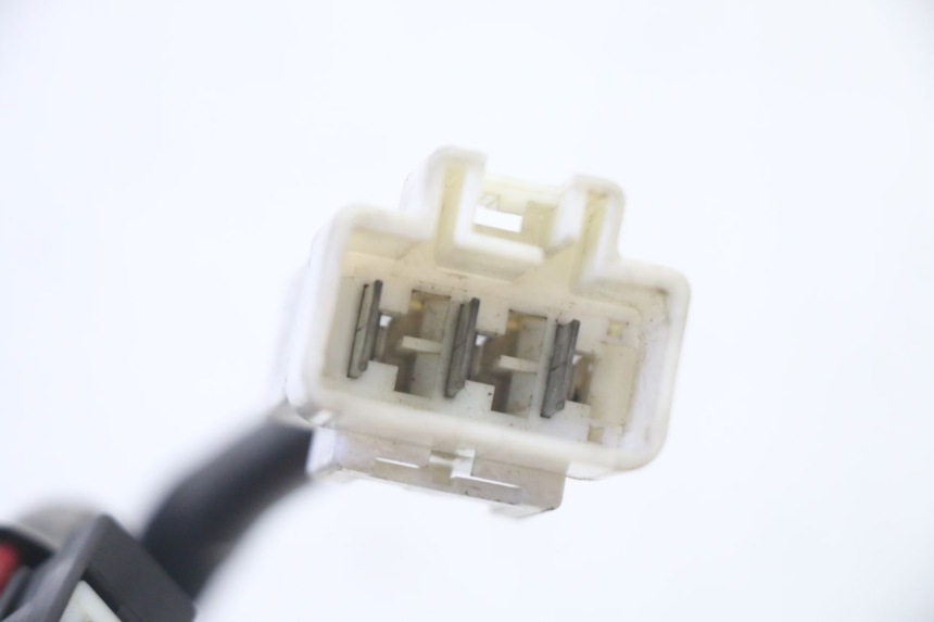 photo de REGULADOR DE CARGA HONDA FES S-WING SWING ABS 125 (2007 - 2015) - Detalles de los puntos de fijación