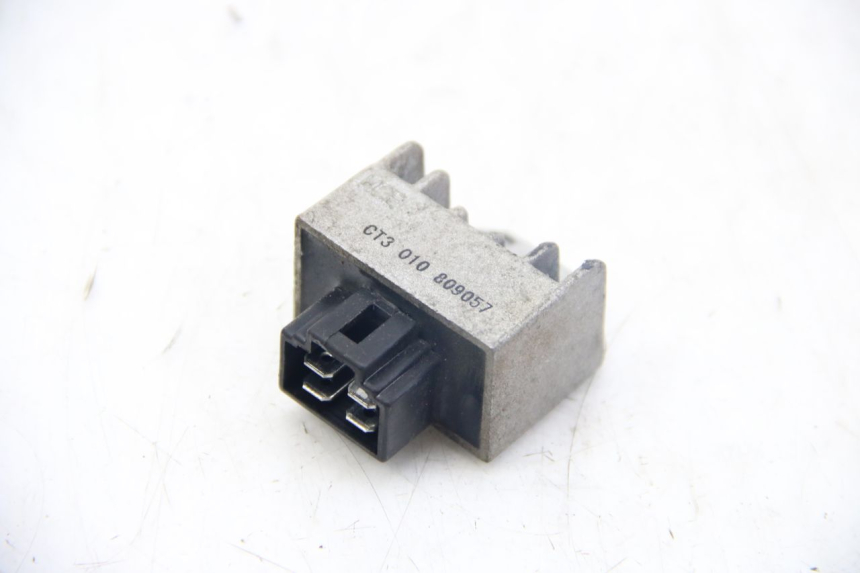 photo de REGULADOR DE CARGA SYM FIDDLE 2 50 (2008 - 2013) - Vista principal