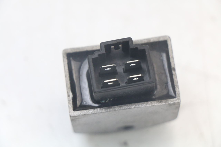 photo de REGULADOR DE CARGA SYM FIDDLE 2 50 (2008 - 2013) - Zoom estado de uso