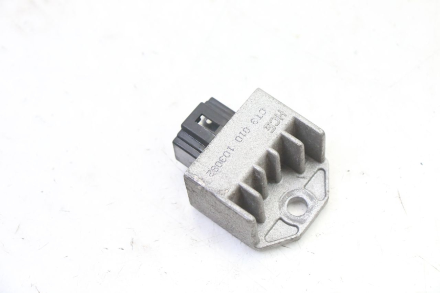 photo de REGULADOR SYM FIDDLE 2 S 125 (2012 - 2014) - Detalle de la pieza