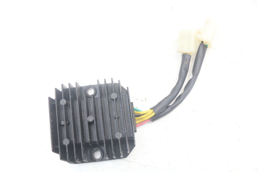 photo de REGULADOR DE CARGA SYM FIDDLE 3 III 125 (2014 - 2020) - Detalle de la pieza