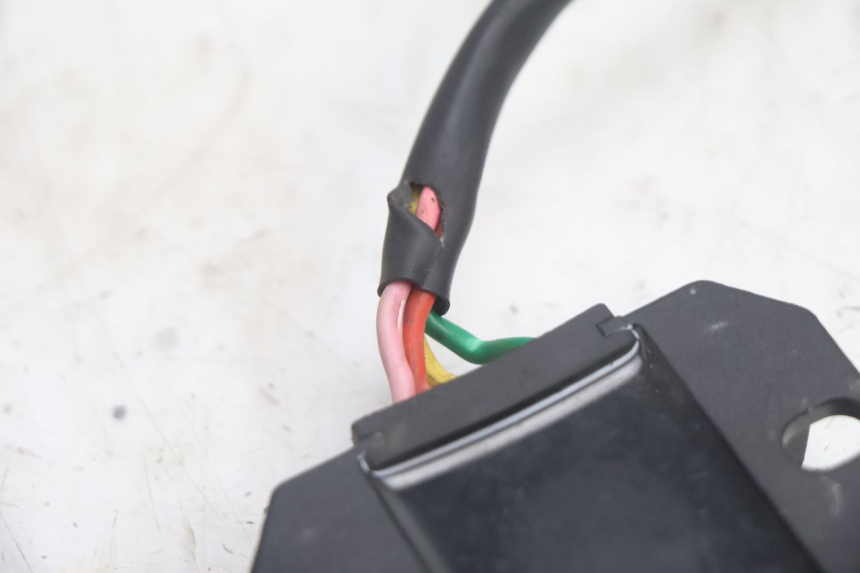 photo de REGULADOR SYM FIDDLE 3 III 50 (2014 - 2020) - Primer plano técnico