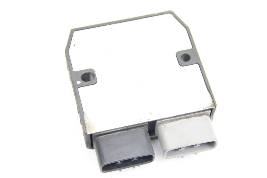 photo de REGULADOR DE CARGA YAMAHA FJR ABS 1300 (2006 - 2012) - Detalles de los puntos de fijación