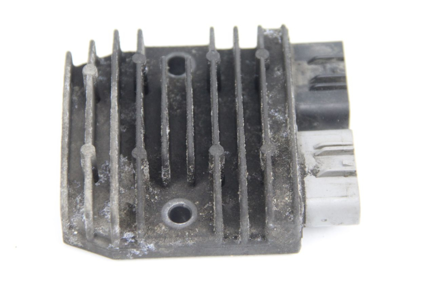 photo de REGULADOR DE CARGA YAMAHA FJR ABS 1300 (2006 - 2012) - Estado de la superficie y material