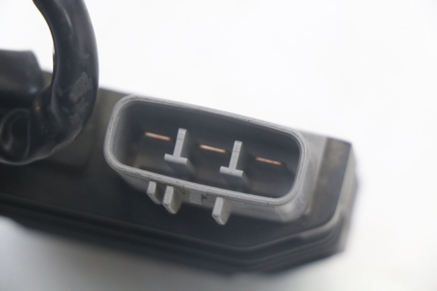 photo de REGULADOR DE CARGA YAMAHA FJR ABS 1300 (2006 - 2012) - Detalles de los puntos de fijación