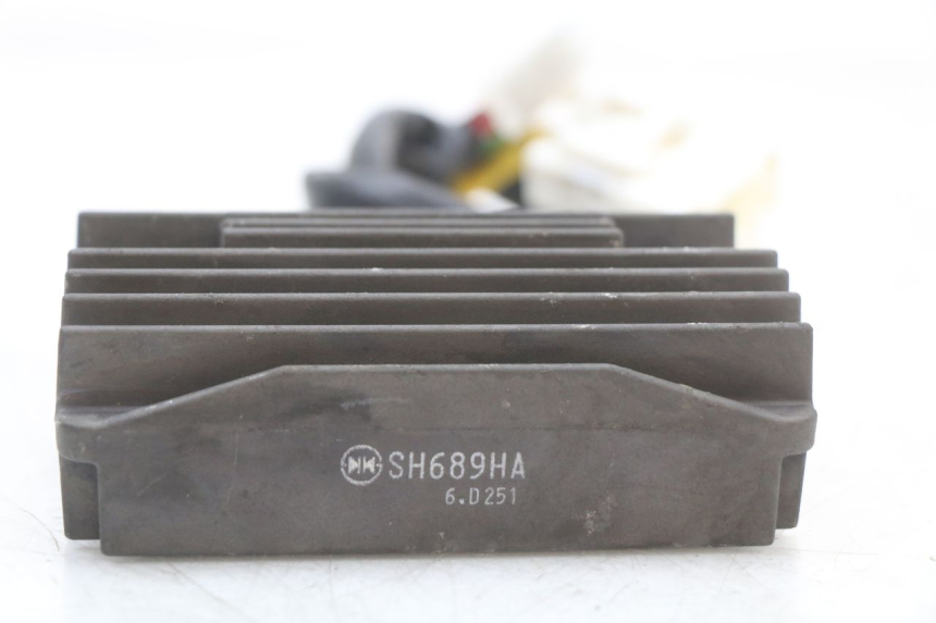 photo de REGULADOR HONDA FJS SILVER WING SILVERWING 400 (2005 - 2008) - Zoom estado de uso