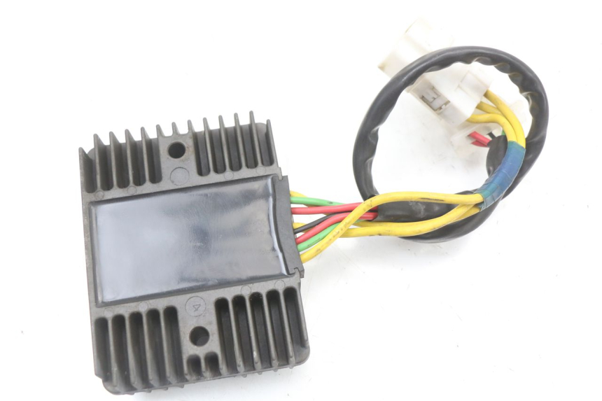 photo de REGULADOR HONDA FJS SILVER WING SILVERWING 400 (2005 - 2008) - Otra perspectiva