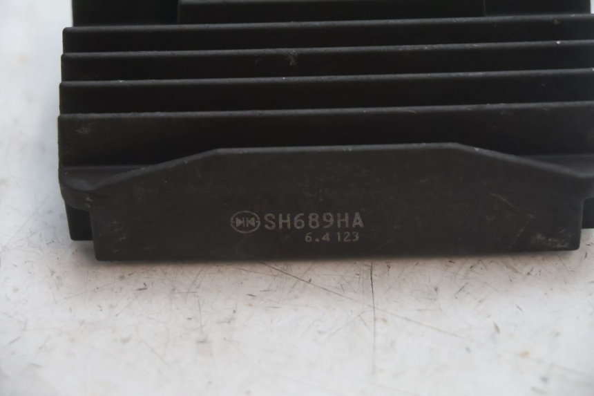 photo de REGULADOR HONDA FJS SILVER WING SILVERWING 400 (2005 - 2008) - Zoom estado de uso