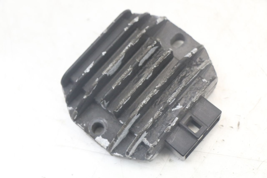 photo de REGULADOR MBK FLAME X 125 (2007 - 2016) - Detalle de la pieza