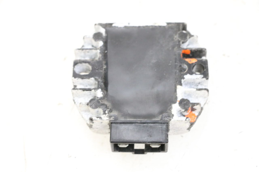 photo de REGULADOR MBK FLAME X 125 (2007 - 2016) - Otra perspectiva