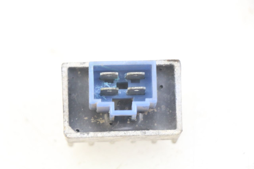 photo de REGULADOR DE CARGA MBK FLIPPER 50 (2004 - 2012) - Detalle de la pieza