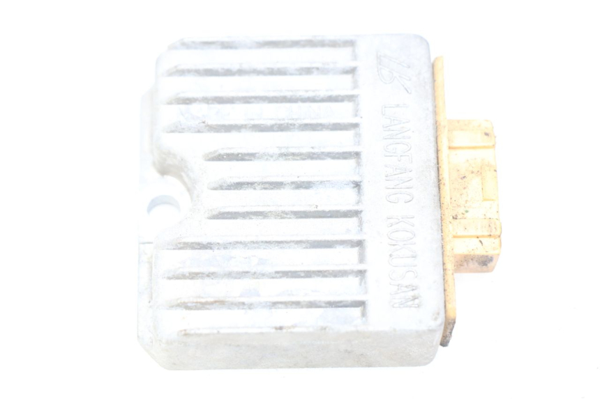 photo de REGULADOR DE CARGA PIAGGIO FLY 100 (2006 - 2010) - Vista principal