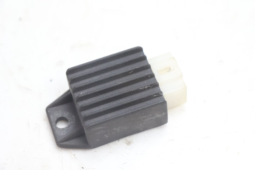 photo de REGULADOR KEEWAY FOCUS 50 (2006 - 2009) - Detalle de la pieza