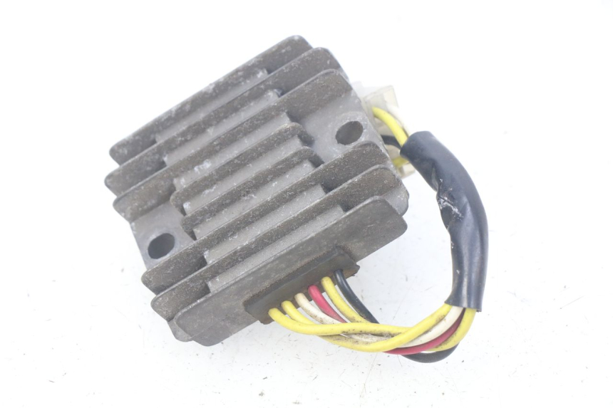 photo de REGULADOR SACHS FY125T FY T 125 (2007 - 2011) - Primer plano técnico