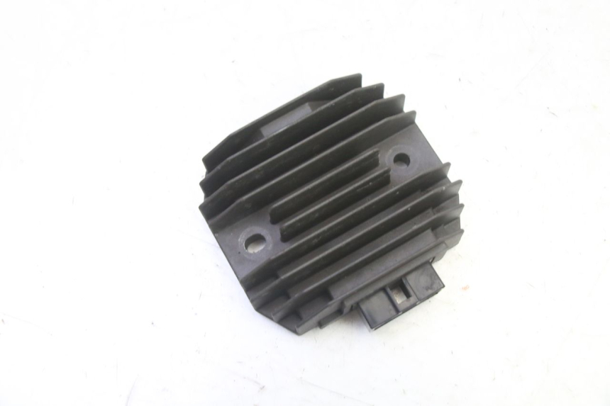 photo de REGULADOR YAMAHA FZ6 FAZER S2 600 (2007 - 2011) - Vista principal