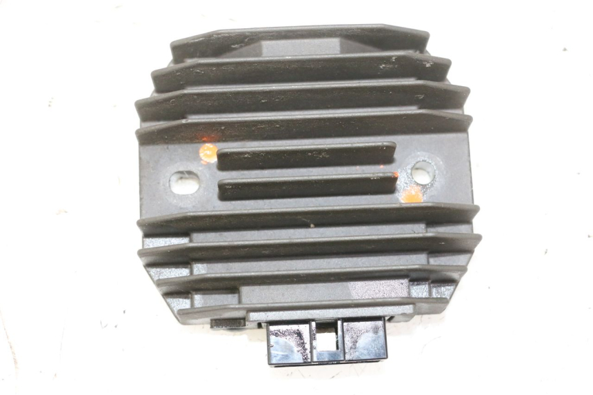 photo de REGULADOR YAMAHA FZ6 N FAZER 600 (2004 - 2006) - Vista general del producto