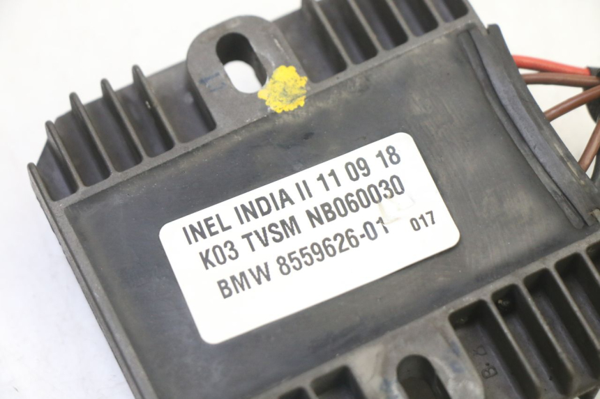 photo de REGULADOR BMW G310 R 310 (2016 - 2020) - Primer plano técnico