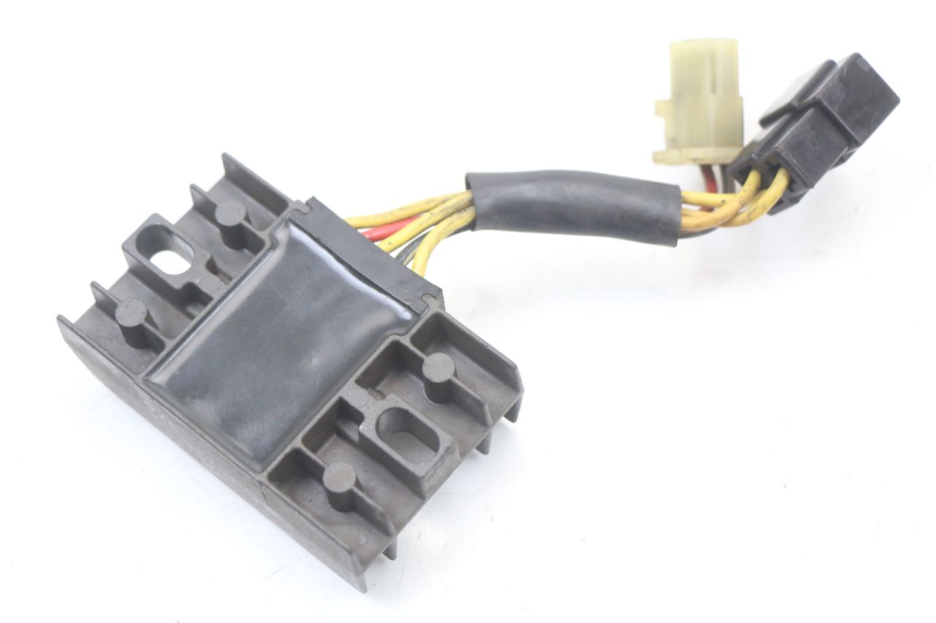 photo de REGULADOR SUZUKI GN 125 (1997 - 2000) - Zoom estado de uso