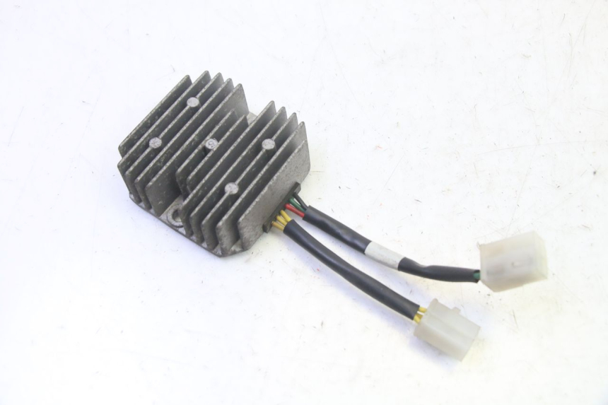 photo de REGULADOR KYMCO GRAND DINK 125 (2002 - 2007) - Detalle de la pieza