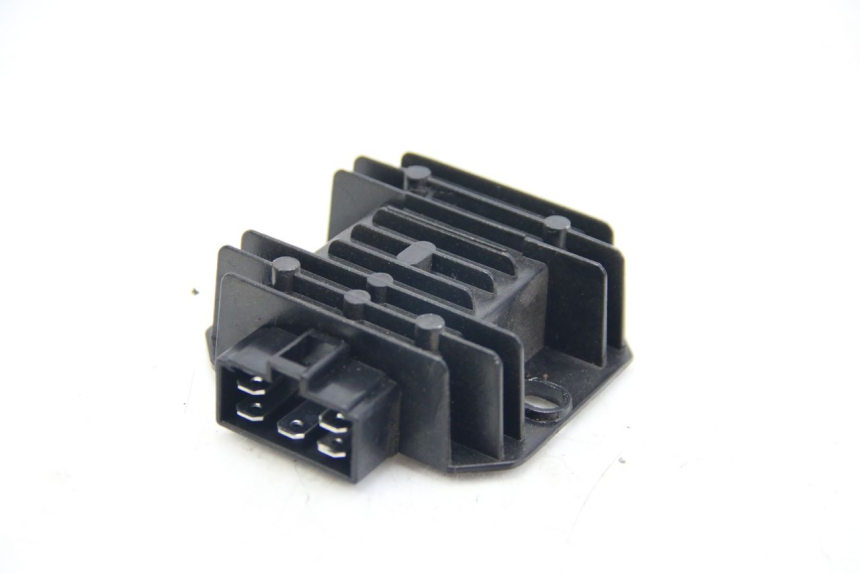 photo de REGULADOR DE CARGA JM MOTORS GT LINE 4T 50 (2021 - 2023) - Vista principal