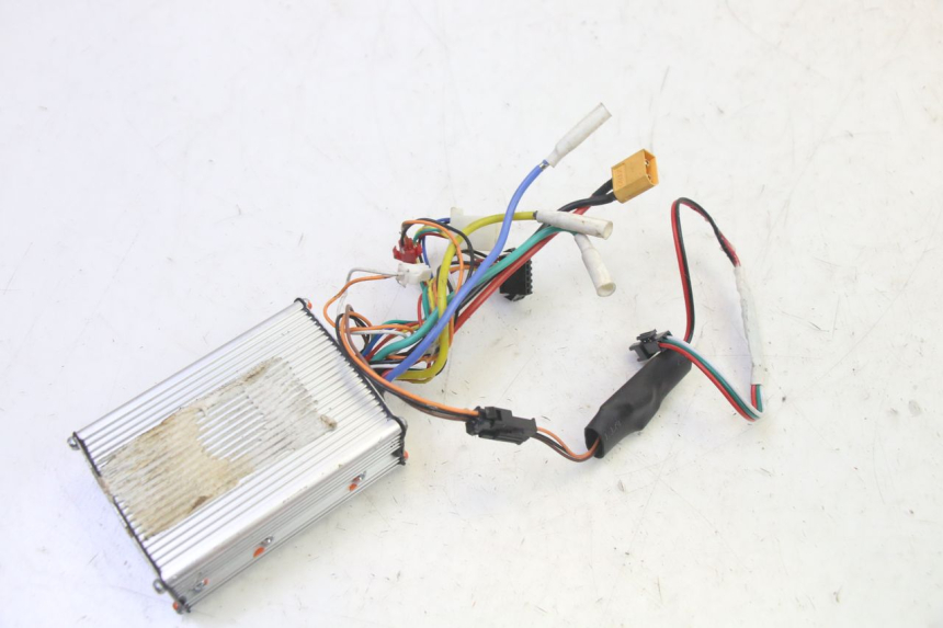 photo de REGULADOR HITWAY H5 1 - Otra perspectiva