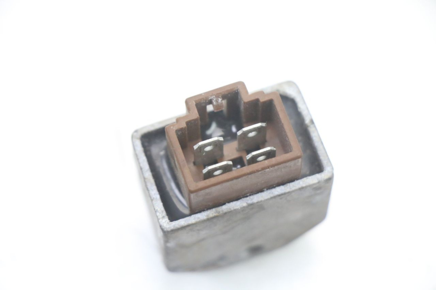 photo de REGULADOR DE CARGA HONDA SCV LEAD 100 (2003 - 2007) - Zoom estado de uso