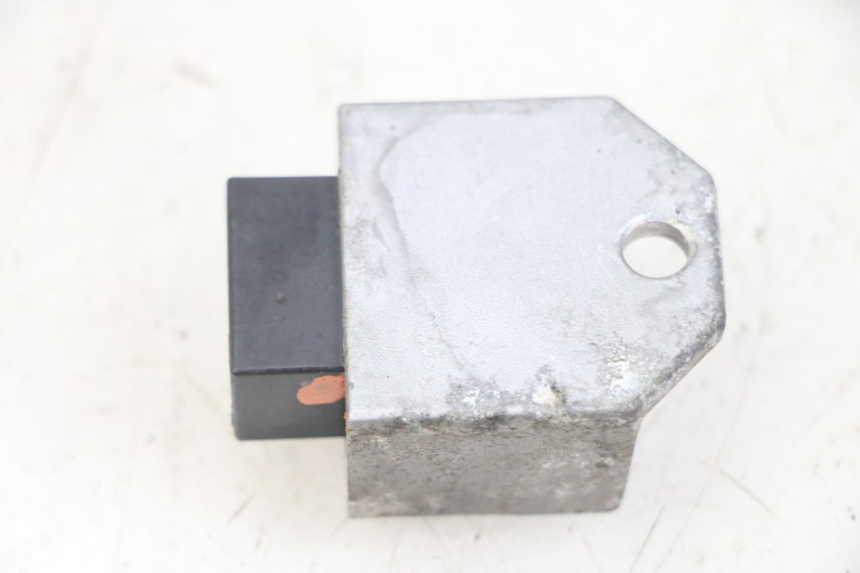 photo de REGULADOR PEUGEOT JET FORCE CARBU 50 (2003 - 2016) - Detalle de la pieza