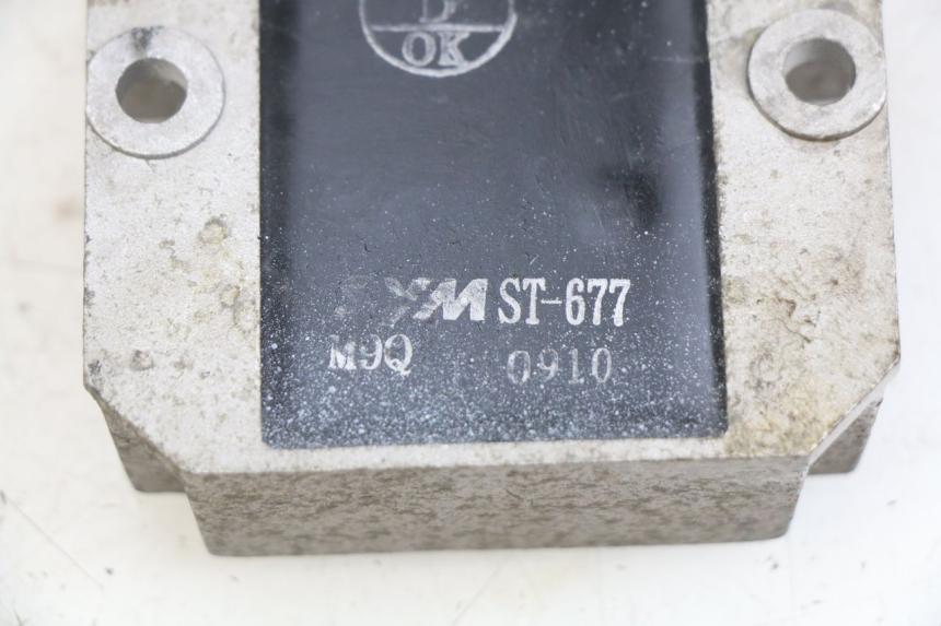 photo de REGULADOR DE CARGA SYM JET SPORT XR 50 (2006 - 2015) - Detalle de la pieza