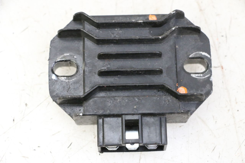 photo de REGULADOR KEEWAY K-LIGHT KLIGHT 125 (2018 - 2025) - Primer plano técnico