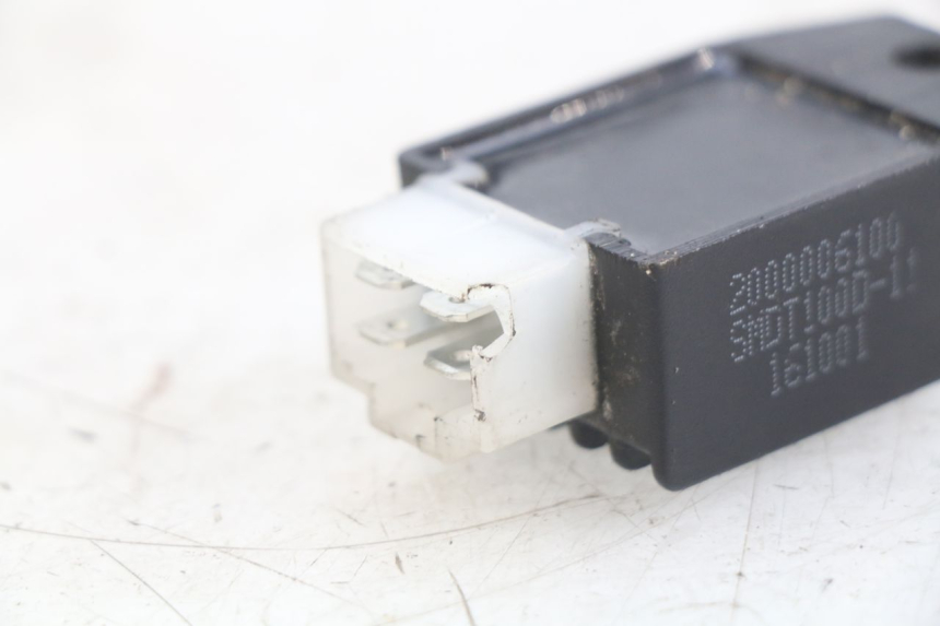 photo de REGULADOR DE CARGA PEUGEOT KISBEE 2T 50 (2010 - 2017) - Zoom estado de uso