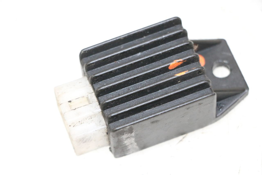 photo de REGULADOR DE CARGA PEUGEOT KISBEE 2T 50 (2010 - 2017) - Vista principal