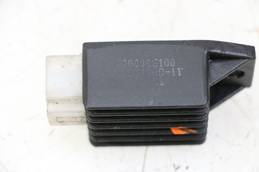 photo de REGULADOR DE CARGA PEUGEOT KISBEE 2T 50 (2010 - 2017) - Zoom estado de uso