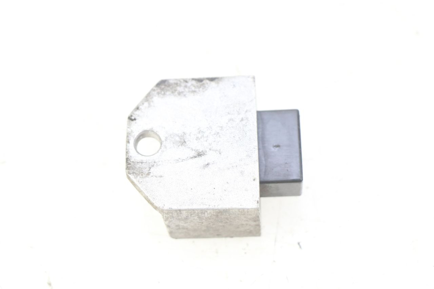 photo de REGULADOR DE CARGA PEUGEOT KISBEE 4T 50 (2010 - 2017) - Otra perspectiva