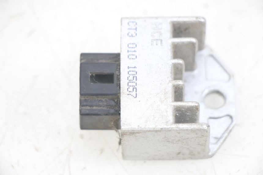 photo de REGULADOR DE CARGA PEUGEOT KISBEE 4T 50 (2010 - 2017) - Vista principal