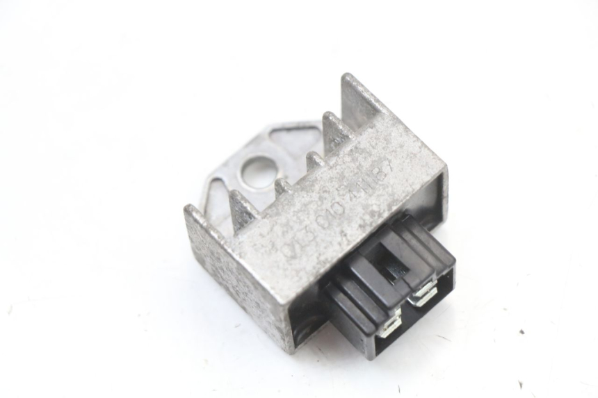 photo de REGULADOR DE CARGA PEUGEOT KISBEE 4T 50 (2010 - 2017) - Vista principal