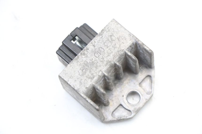 photo de REGULADOR DE CARGA PEUGEOT KISBEE 4T 50 (2010 - 2017) - Detalle de la pieza