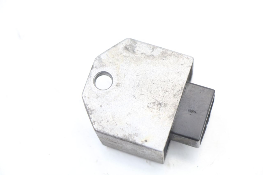 photo de REGULADOR DE CARGA PEUGEOT KISBEE 4T 50 (2010 - 2017) - Otra perspectiva