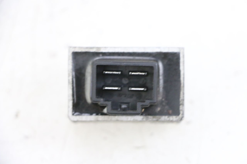 photo de REGULADOR DE CARGA PEUGEOT KISBEE 4T 50 (2010 - 2017) - Zoom estado de uso