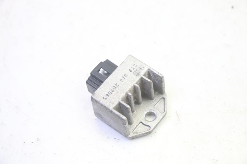 photo de REGULADOR DE CARGA PEUGEOT KISBEE 4T 50 (2010 - 2017) - Vista principal