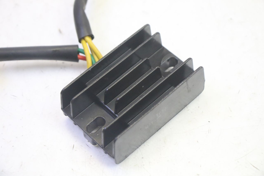 photo de REGULADOR DE CARGA PEUGEOT KISBEE 4T 50 (2018 - 2022) - Detalle de la pieza