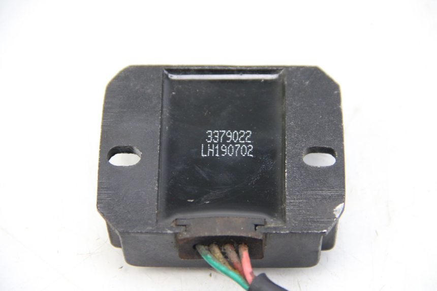 photo de REGULADOR DE CARGA ORCAL KITE 4T 50 (2019 - 2023) - Zoom estado de uso